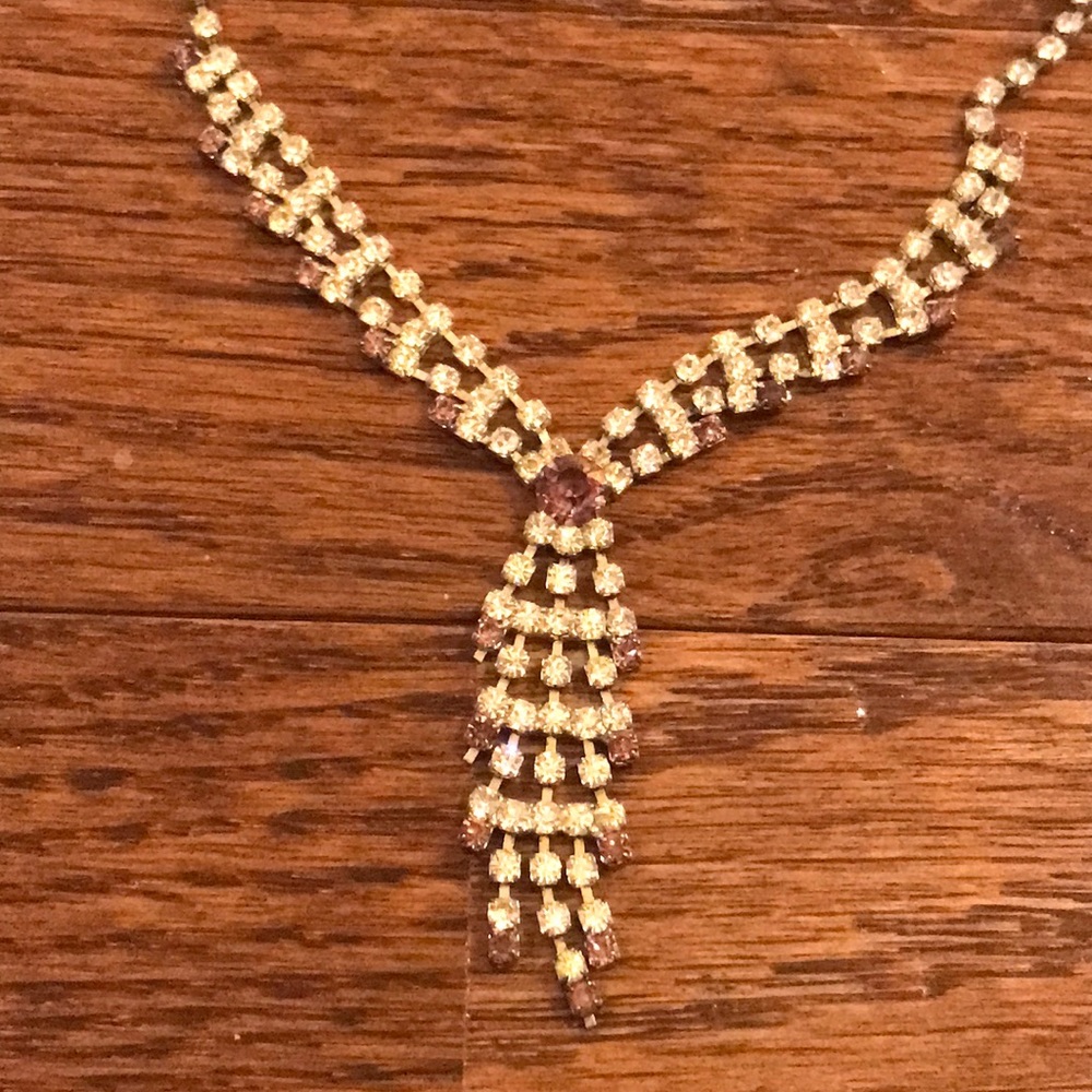 Beautiful crystal necklace w/ purple